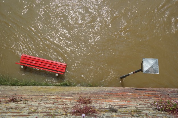5 Things You Need to Do when Water Damage Occurs in your Home